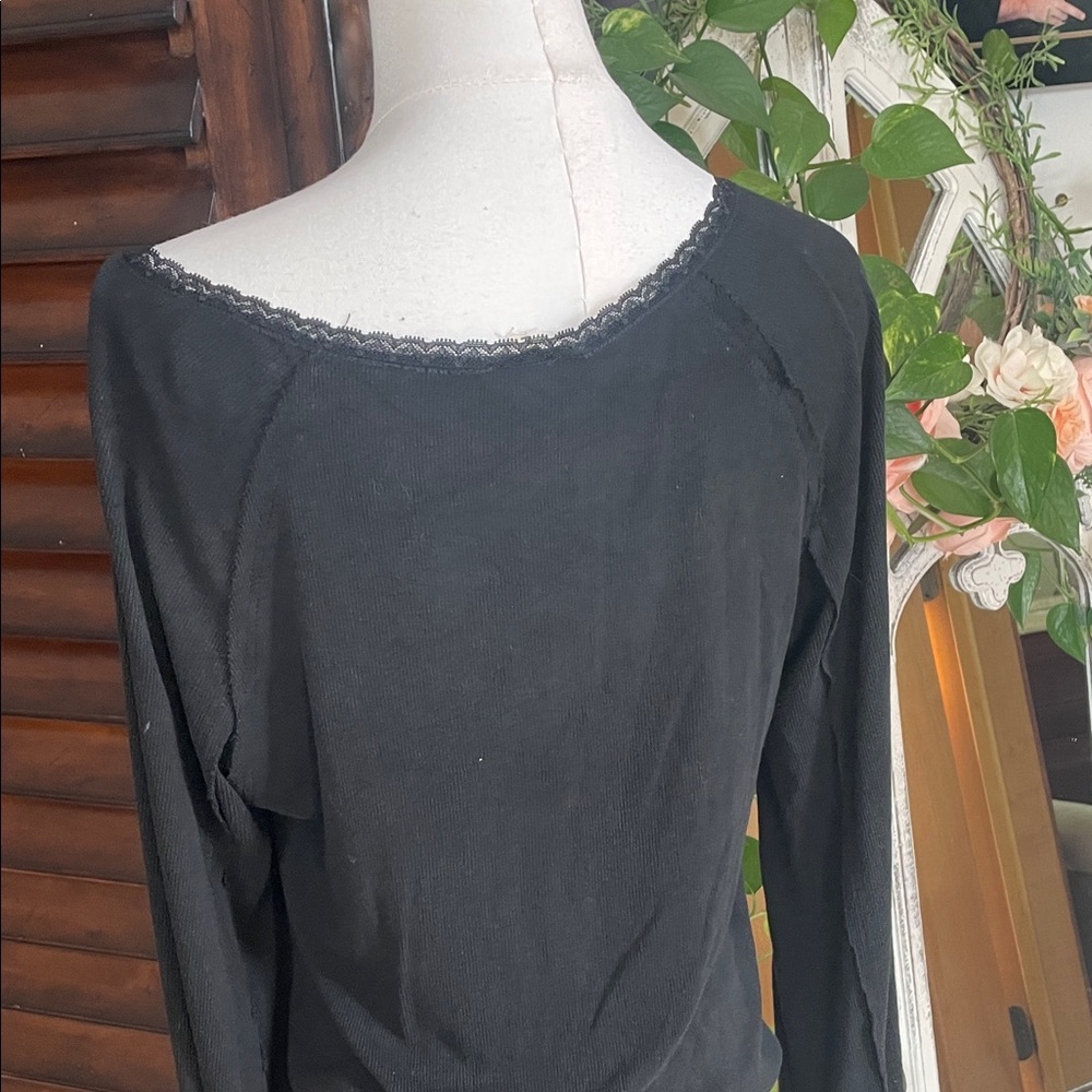 POL Flare Sleeve Black BOHO Henley Women's Top Blouse Large - Picture 8 of 10